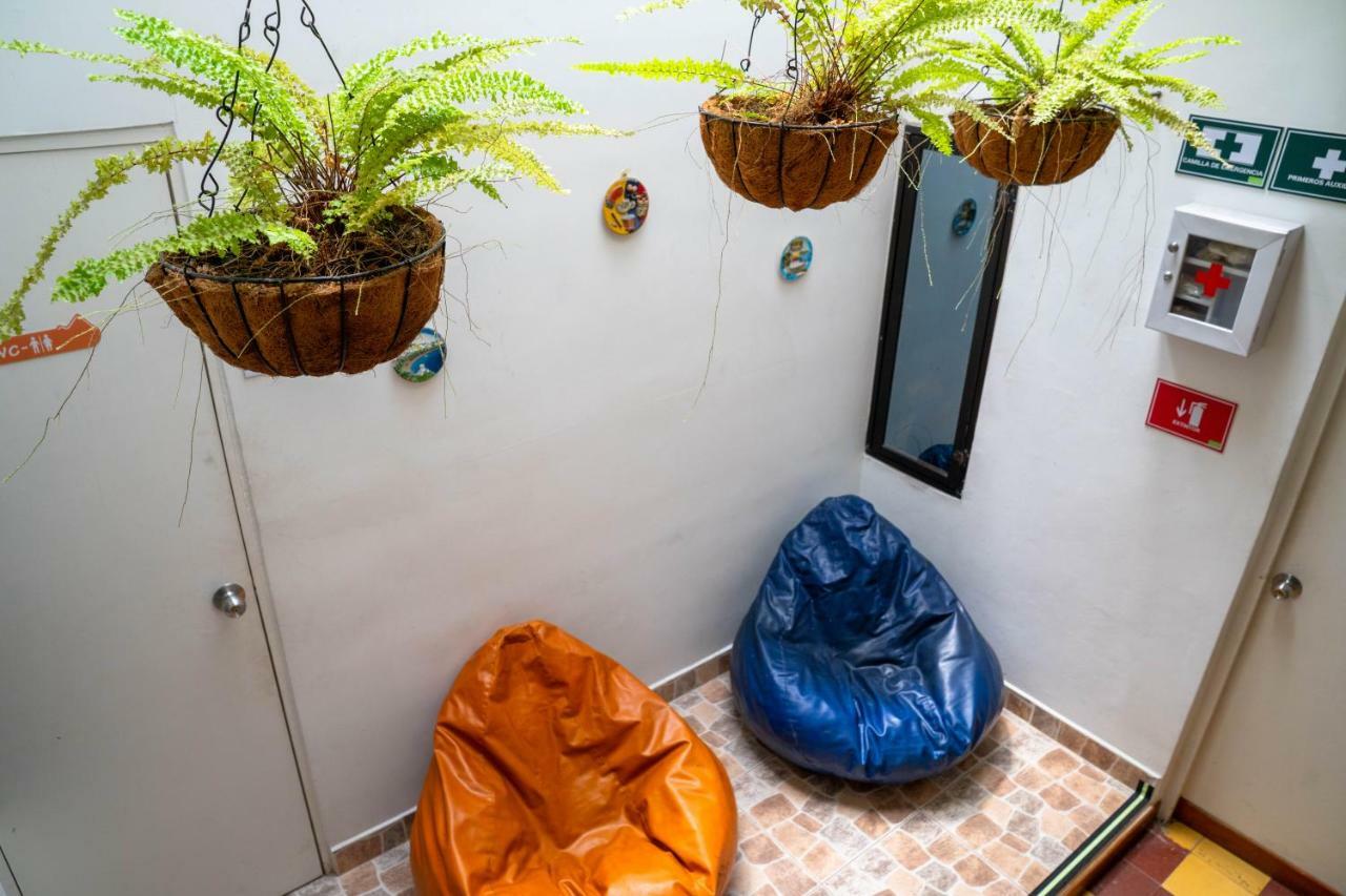 Los Andes Hostel Medellín Esterno foto